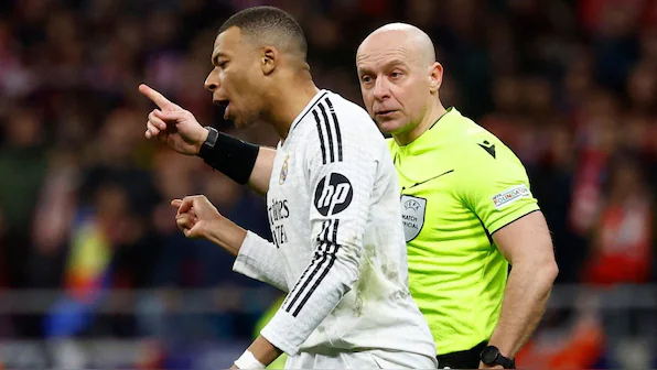 Szymon Marciniak and Mbappe