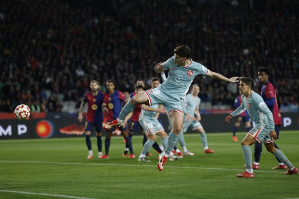 Alverez Scoring Goal against Barcelona